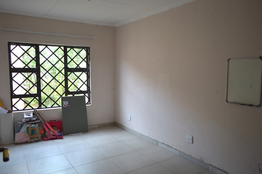 5 Bedroom Property for Sale in Flamwood North West